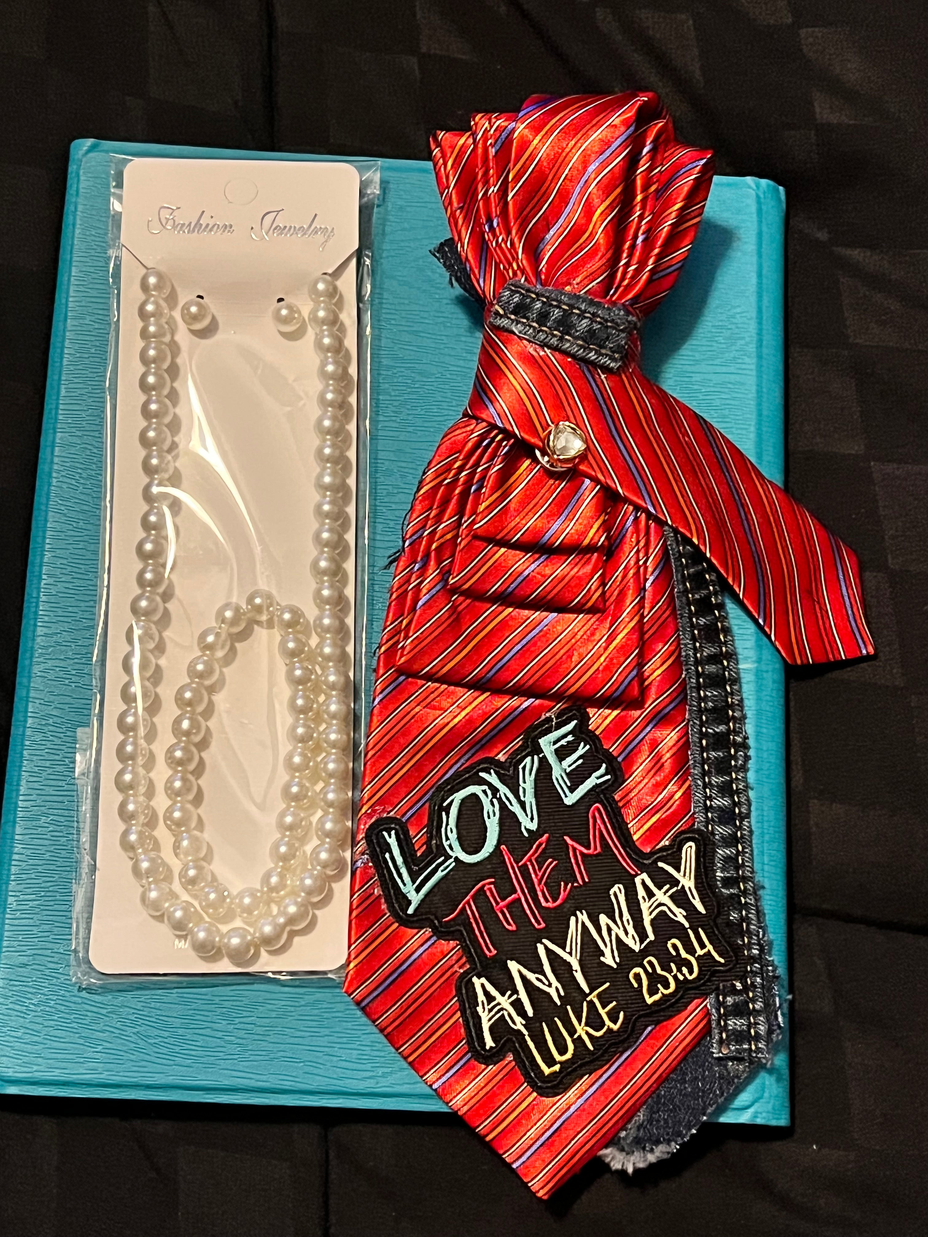 Scripture Tie